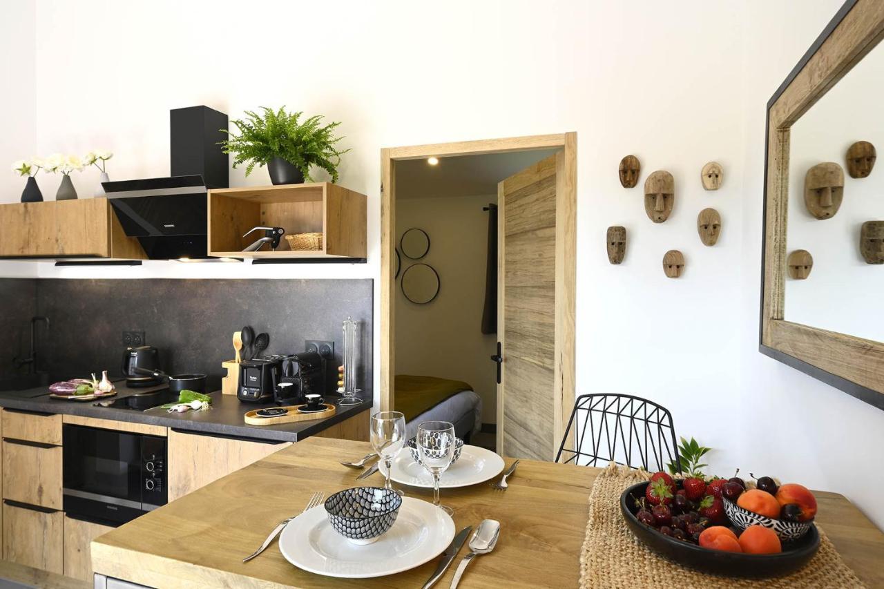 Les Agapanthes De Gordes Exterior foto